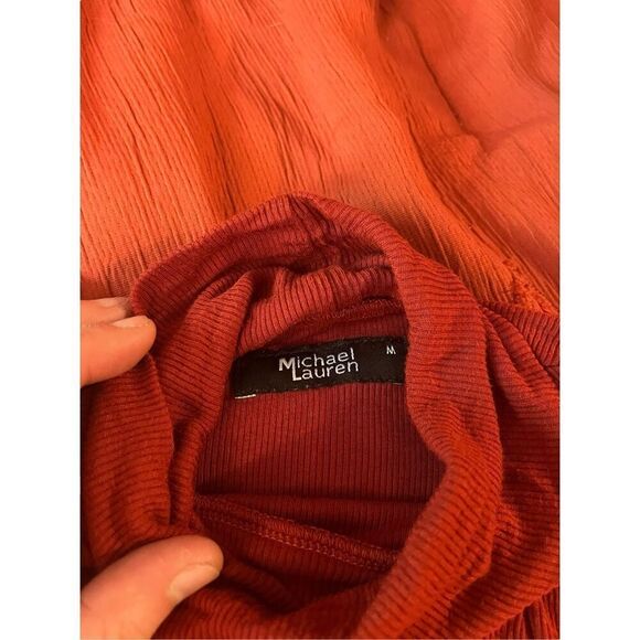Michael Lauren Burnt Orange Turtleneck Size Medium - Picture 2 of 3